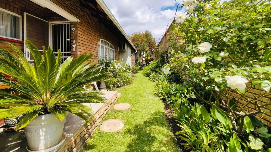 2 Bedroom Property for Sale in Miederpark North West